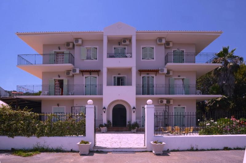 ذيسْخا Lola'S Apartments 3 المظهر الخارجي الصورة